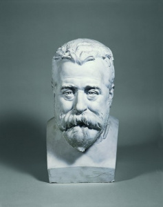 Escultura - Retrat de Marcelino Menéndez y Pelayo -